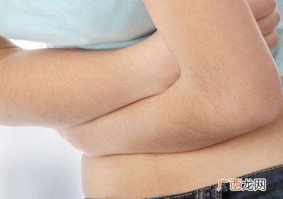 打羽毛球可以减肚子吗_减肚子的运动方法