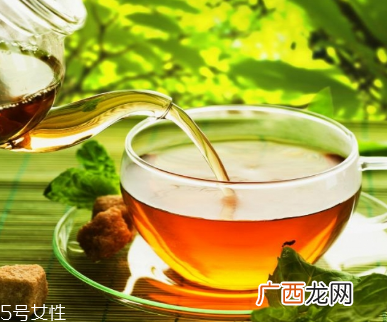 引起口臭的原因形成口臭的因素及解决方法