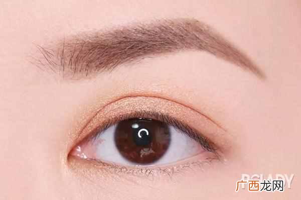 无辜眼妆怎么画？美妆达人教你新手教程（简单