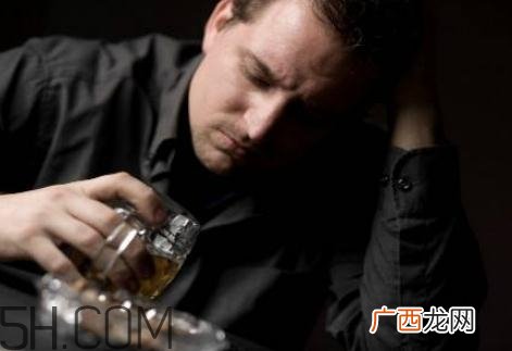 前列腺肥大会遗传吗？前列腺肥大会传染吗？