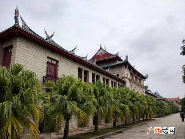 厦门大学怎么样？全国最美大大学，打开窗户就