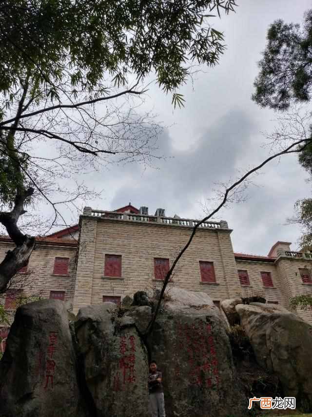 厦门大学怎么样？全国最美大大学，打开窗户就