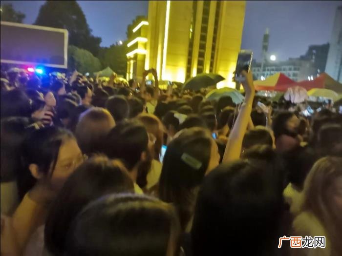 大喊王俊凯，谈谈我对告白失败大喊王俊凯来了事件的看法