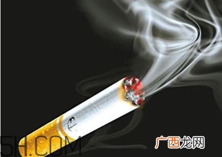 常吸二手烟会导致烟瘾吗？离抽烟者多远能减少二手烟危害