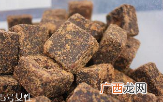 红糖不能和什么一起吃？红糖水可以加蜂蜜吗？