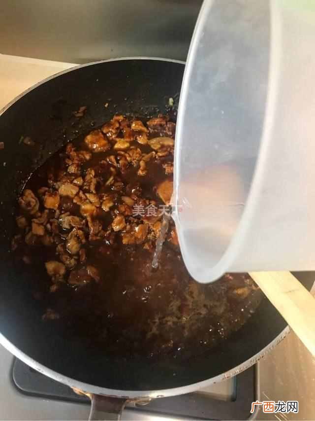 炸酱面怎么做？盘点几款好吃的杂酱面，总有一