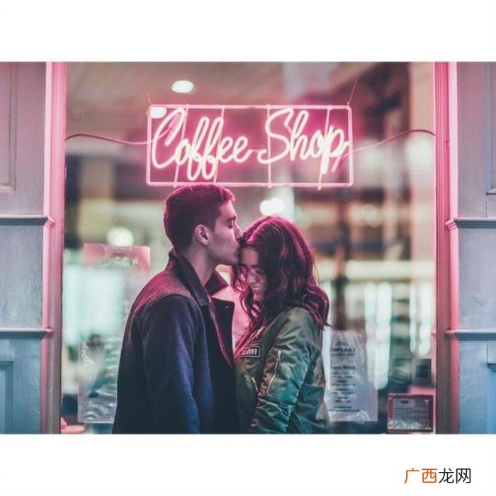 喜欢一个人的个性说说 表达喜欢你的一段说说