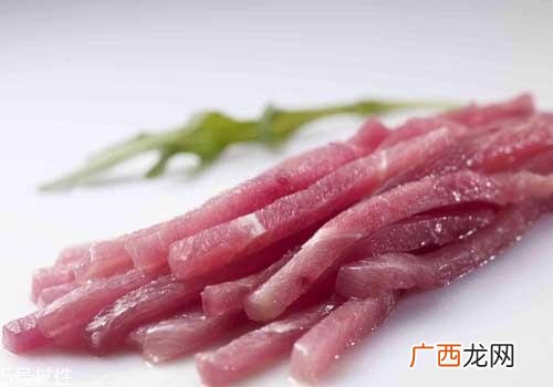 冻了一年的肉能吃吗？请谨慎食用