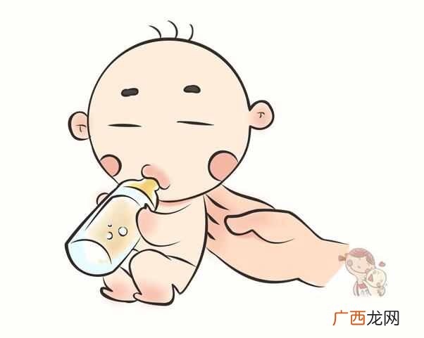 新生儿吐奶怎么回事？教你几个管用的方法，宝