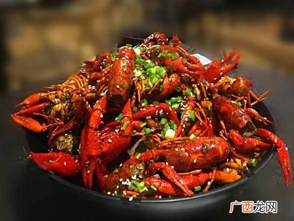 小龙虾怎么吃?麻辣小龙虾吃完一碗还想吃,太好