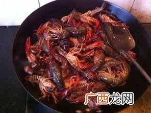 小龙虾怎么吃?麻辣小龙虾吃完一碗还想吃,太好