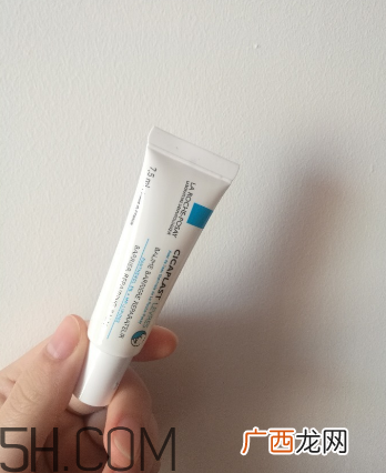 理肤泉b5修复润唇膏怎么样？理肤泉b5修复润唇膏测评