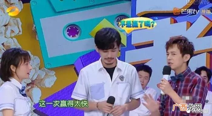 和朱一龙做，谁注意到白宇下意识和朱一龙做了什么