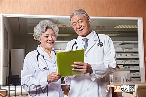 沙眼可以热敷吗?沙眼可以做激光手术吗?