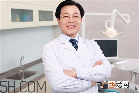 牙周炎会口臭吗？牙周炎会遗传吗？