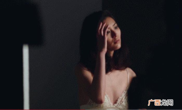 林允张艺兴，张艺兴林允的CK广告图被嘲身材差