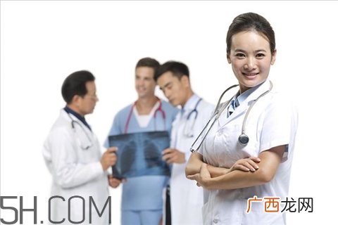 胃出血能抽烟吗？胃出血能喝水吗？