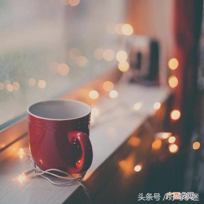 适合深夜发朋友圈走心的句子 适合深夜发的短句说说