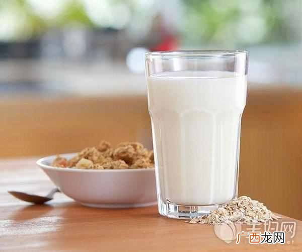 食疗丰胸好办法推荐 胸太小怎么办
