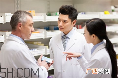 抑郁症不敢出门怎么办?抑郁症不敢告诉亲人
