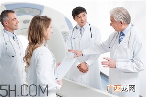 抑郁症要终身服药吗？抑郁症要怎么调节？