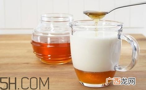 牛奶可以加蜂蜜吗？蜂蜜加牛奶怎么样？