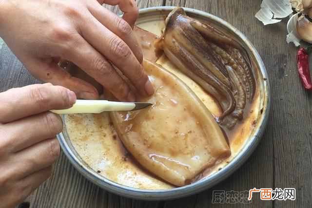 鱿鱼怎么处理，教你最简单的处理方法，这么做