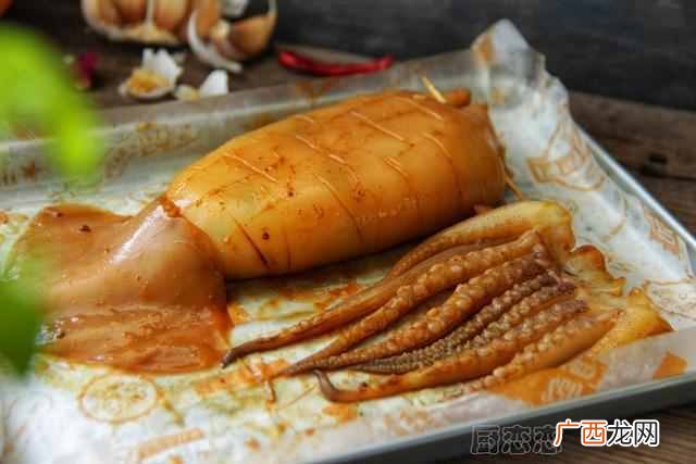 鱿鱼怎么处理，教你最简单的处理方法，这么做