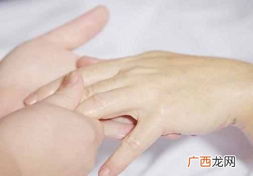 手脚冰凉怎么办，教你几招就可以搞定！