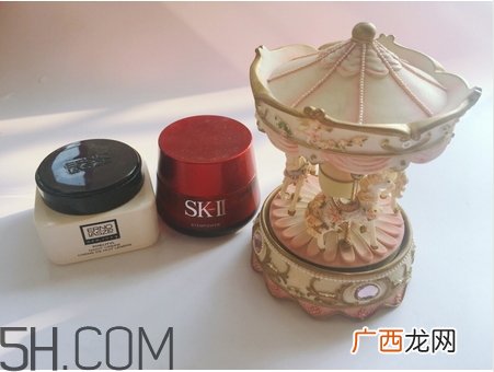 月经期间可以用面霜吗_来大姨妈能用面霜吗