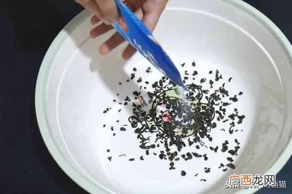 牛仔裤掉色怎么办,这么做绝对不掉色!