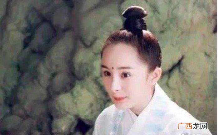 周洁琼脖子短，周洁琼脖子粗