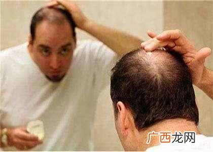 头发掉的厉害怎么办，掉发原因及解决方案！