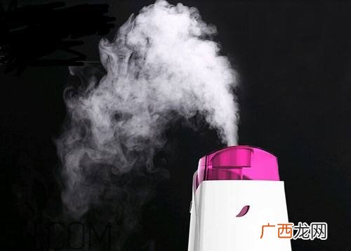 加湿器可以一直开着吗？冬天开空调可以开加湿器吗？