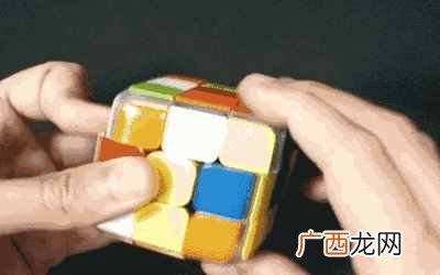 魔方怎么玩，教你玩魔方技巧！