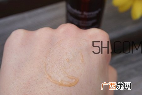 娇韵诗黄金双瓶和雅诗兰黛小棕瓶哪个好_对比