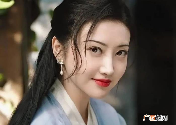 景甜没有以前好看了，这是好看还是不好看