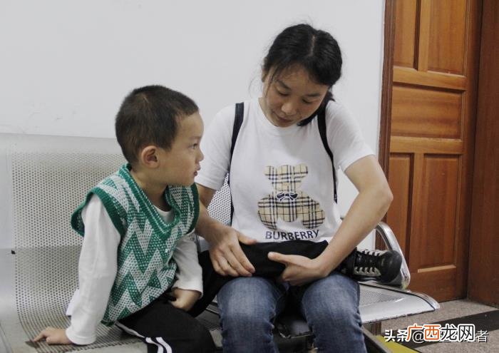 单亲妈妈带重症儿苦撑两年 单亲妈妈带男孩有多累