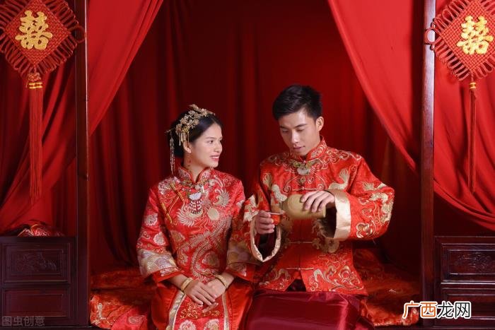二婚女人结婚当晚会想什么 二婚出嫁当天要带上孩子吗