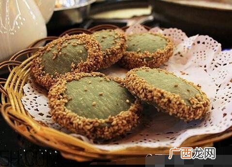 乳房怎么摸会变大？按摩丰胸的秘籍有哪些？