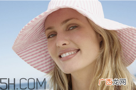 烤瓷牙取下来还能用吗？瓷贴面美白对牙齿有损害吗？