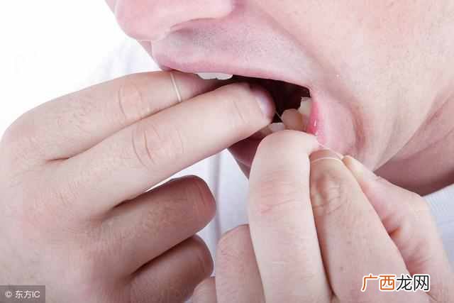 成人睡觉流口水是怎么回事,可能预示5种病,有