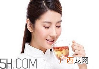 初潮早绝经就早吗？影响月经初潮的因素有哪些？