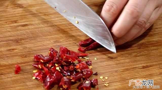 茄子怎么做好吃又简单（四种超级好吃的茄子做