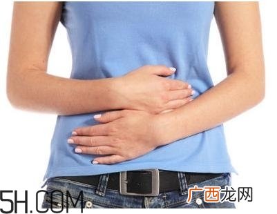 女性月经推迟的因素是什么？女性为什么会出现月经推迟？