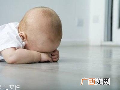 哪些原因会引起孩子脑瘫？注意四大原因