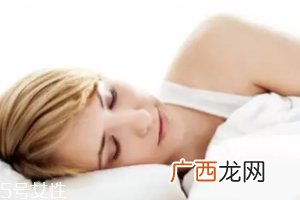 床越软越好吗？软床导致驼背