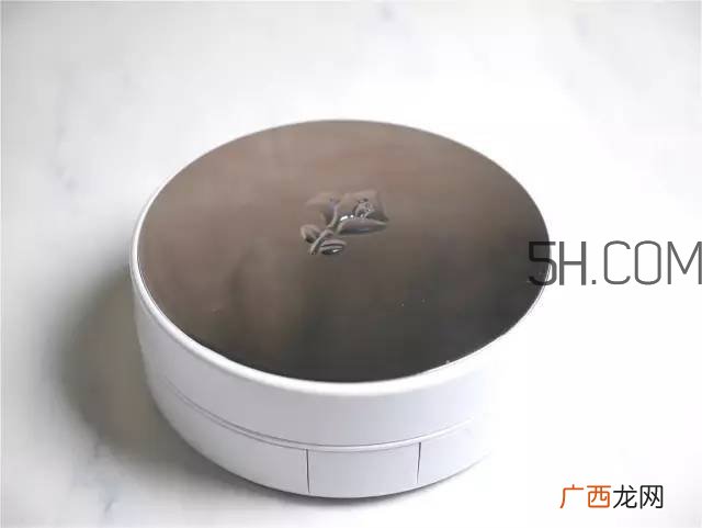 水乳气垫使用顺序排列 涂水乳气垫的完整顺序