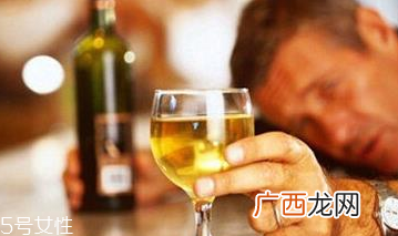 喝酒都会导致哪些癌症?消化道最先遭殃