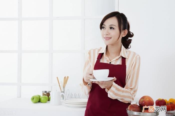 老公给女同事转888元生日红包 老公给别的女人转账